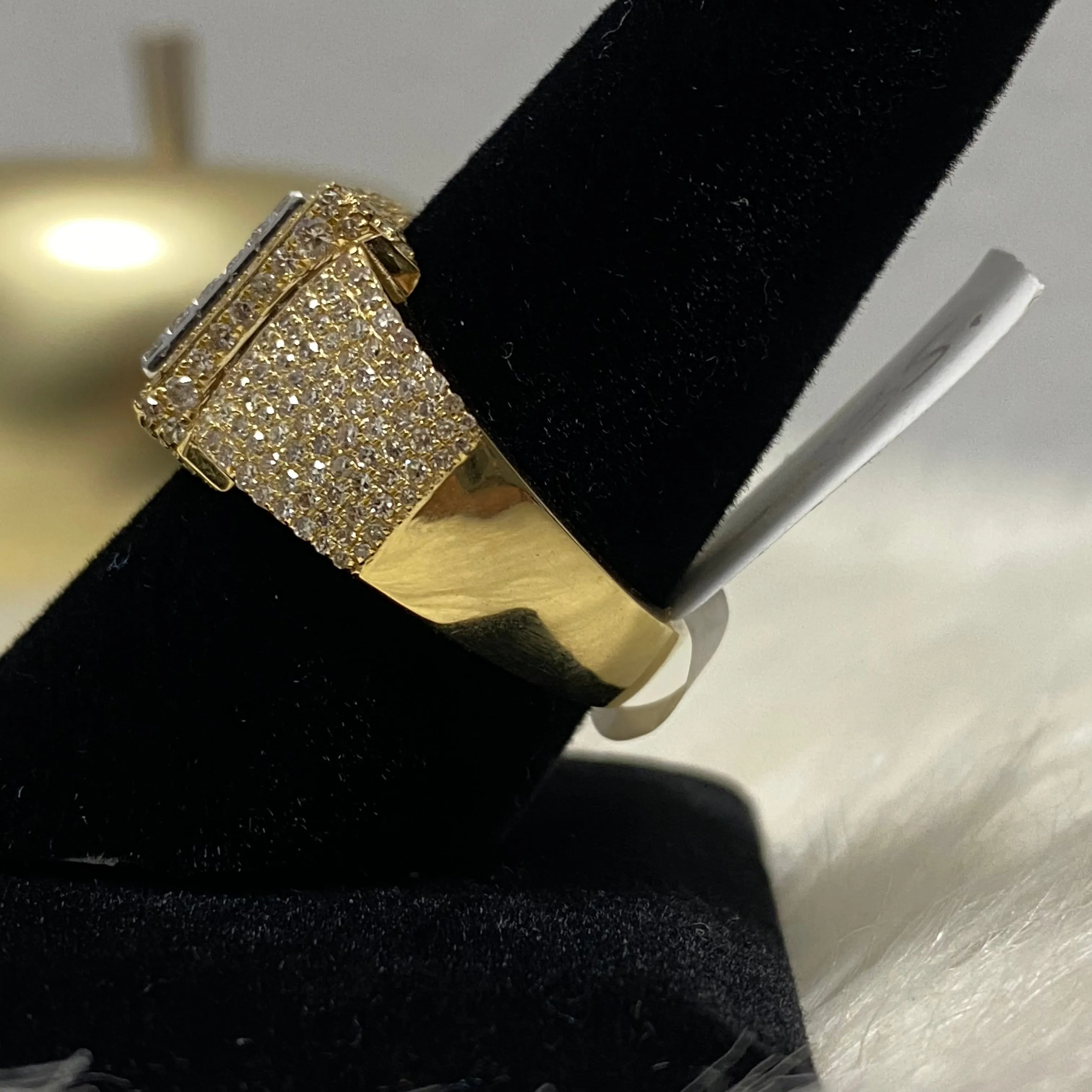 10K Yellow Gold Diamond Letter M Ring 1.78Ct Dia / 6.9gr / Size 9