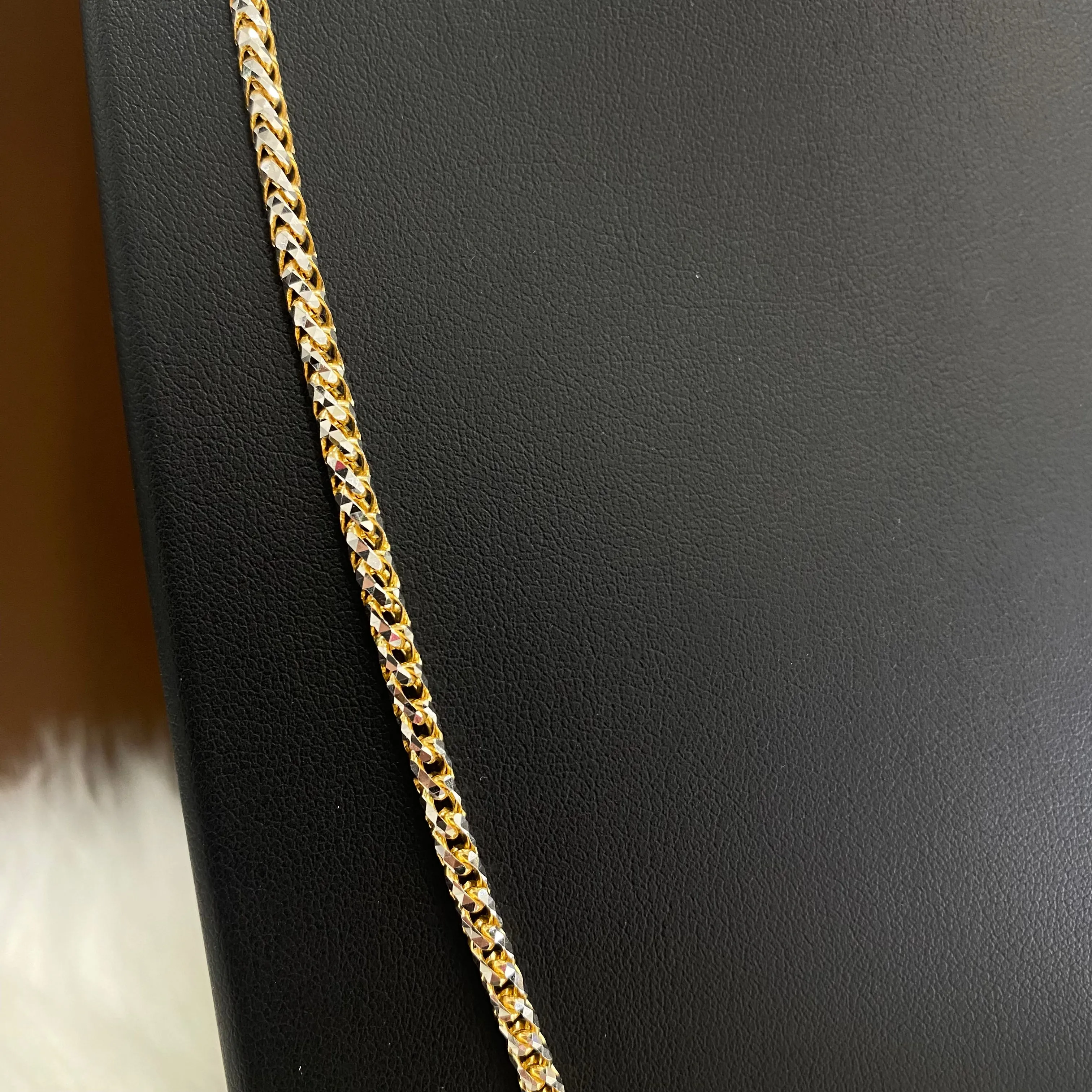 10K Yellow Gold Snake Link Diamond Cut Chain / 23.4gr / 3.1mm / 20in