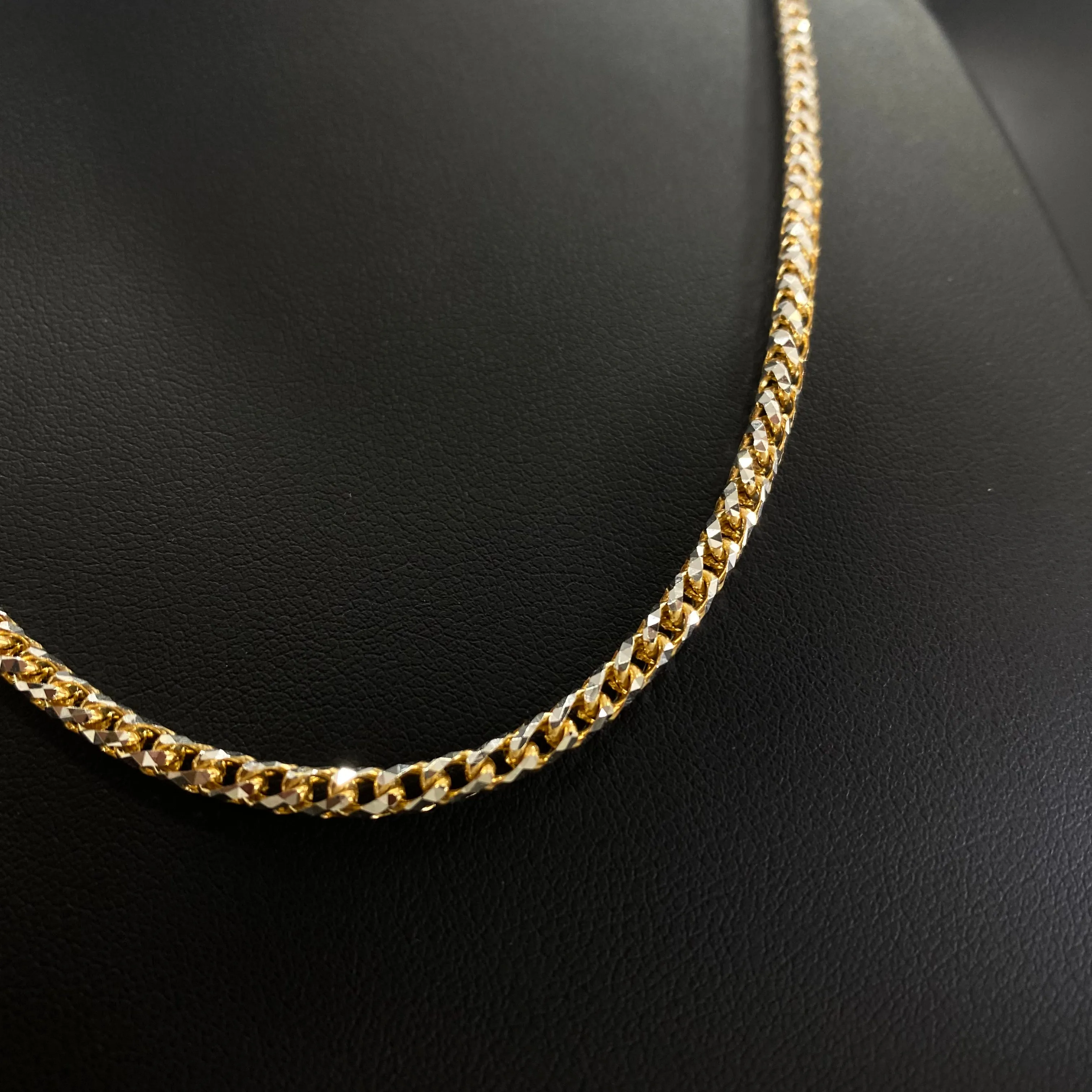 10K Yellow Gold Snake Link Diamond Cut Chain / 23.4gr / 3.1mm / 20in