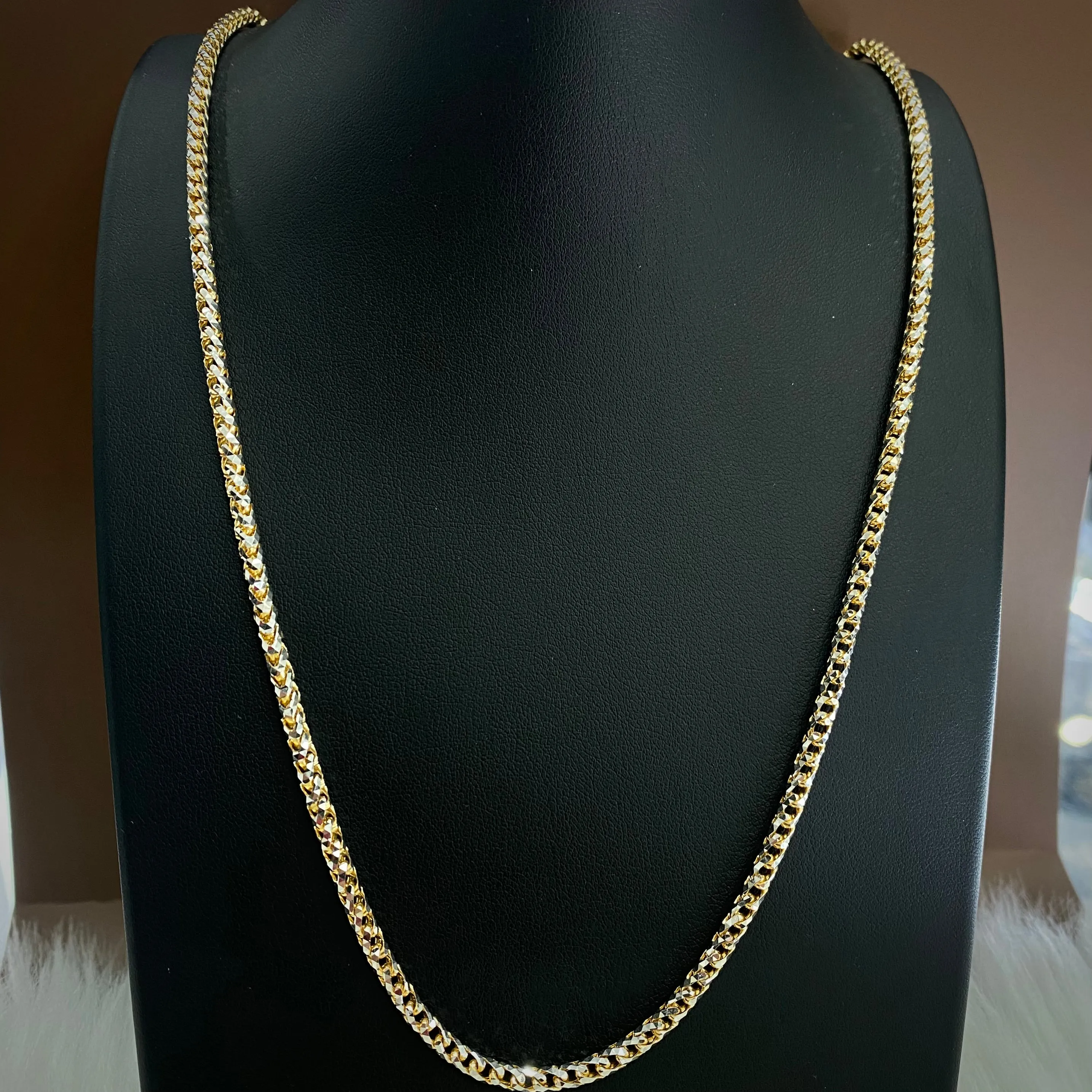 10K Yellow Gold Snake Link Diamond Cut Chain / 28.1gr / 3.1mm / 24in