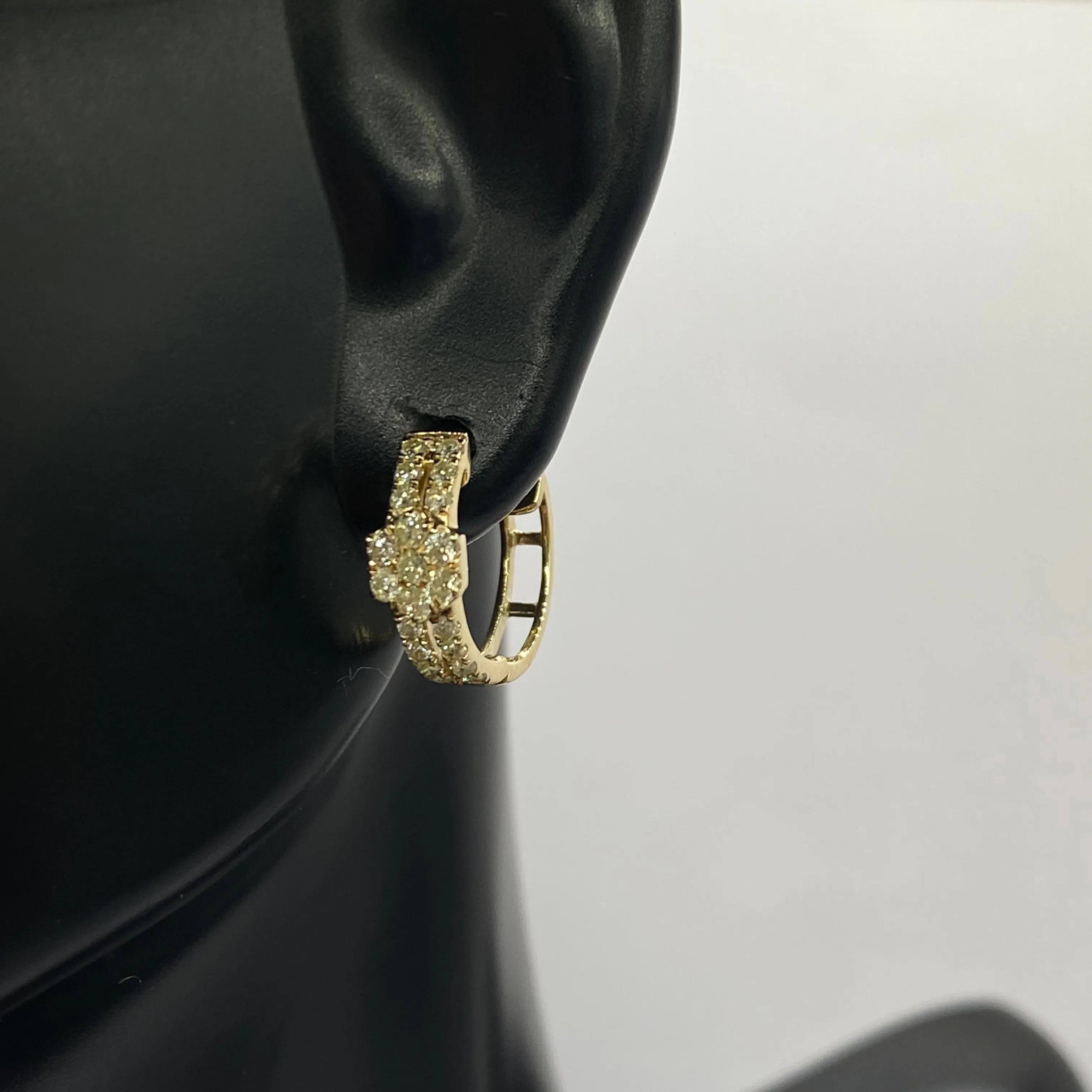 14K Yellow Gold Diamond Flower Luxury Hoop Earrings 0.48Ct / 1.8gr