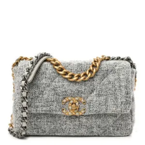 CHANEL TWEED QUILT FLAP BAG IN GREY ECRU