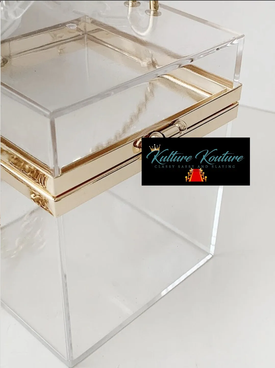 Clear Treasure Box Purse With Removable Gold Straps