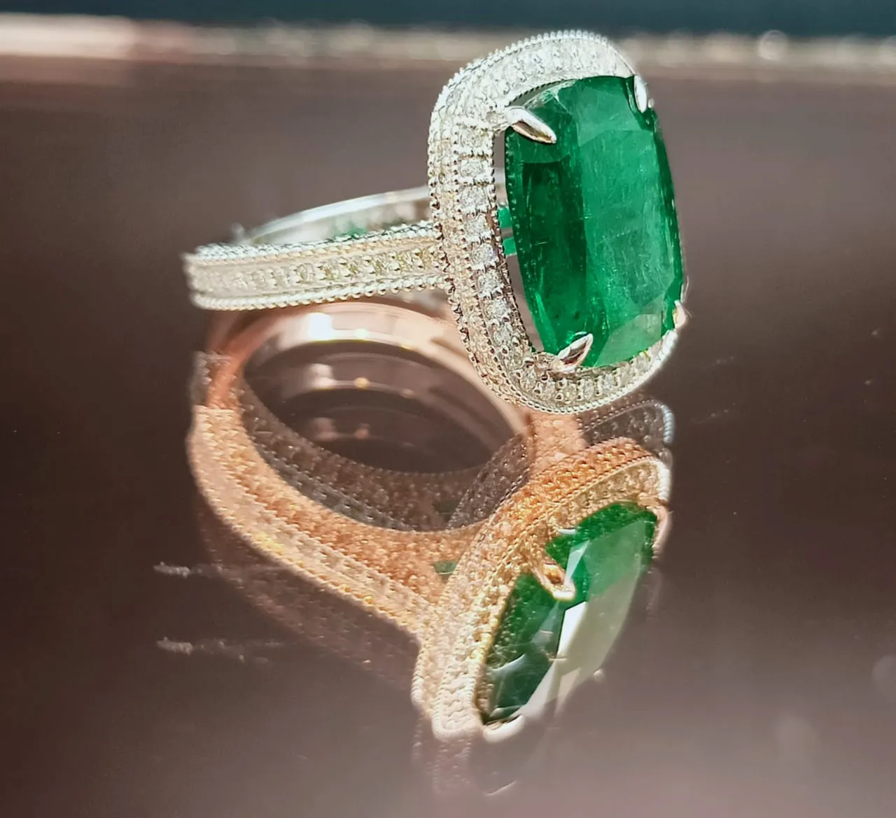 EMERALD QUEEN RING AD NO. 2167