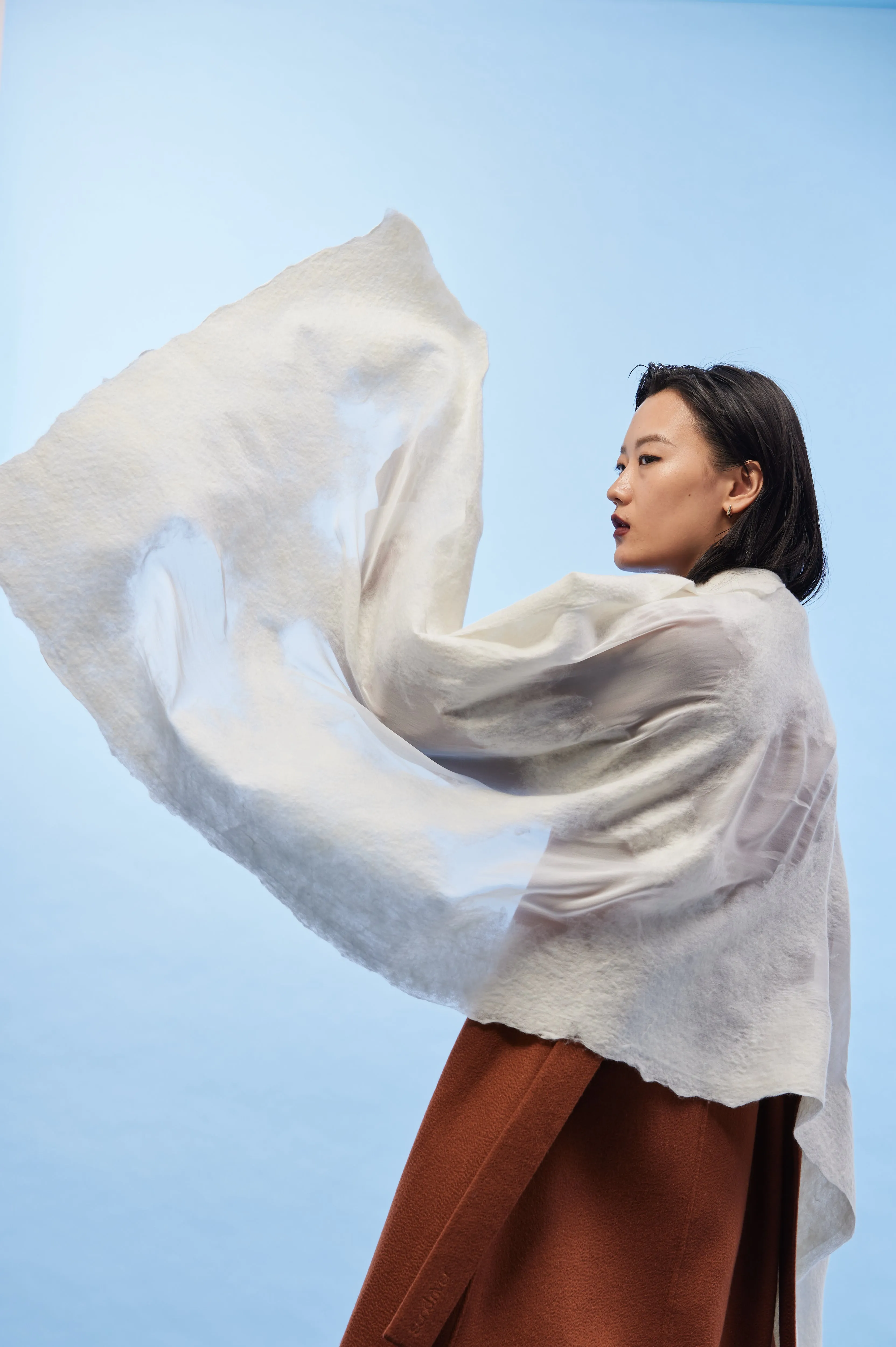 Handcrafted felt shawl joint with cashmere and silk