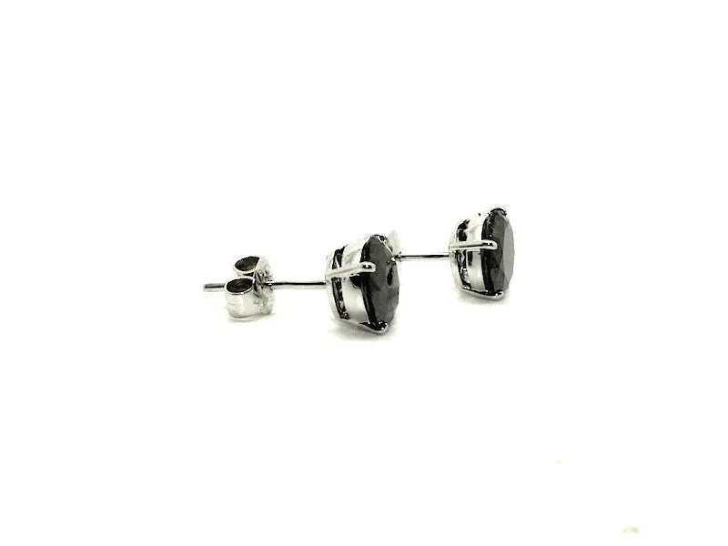 Round Black Diamond 4 Prong Stud (8.5mm)