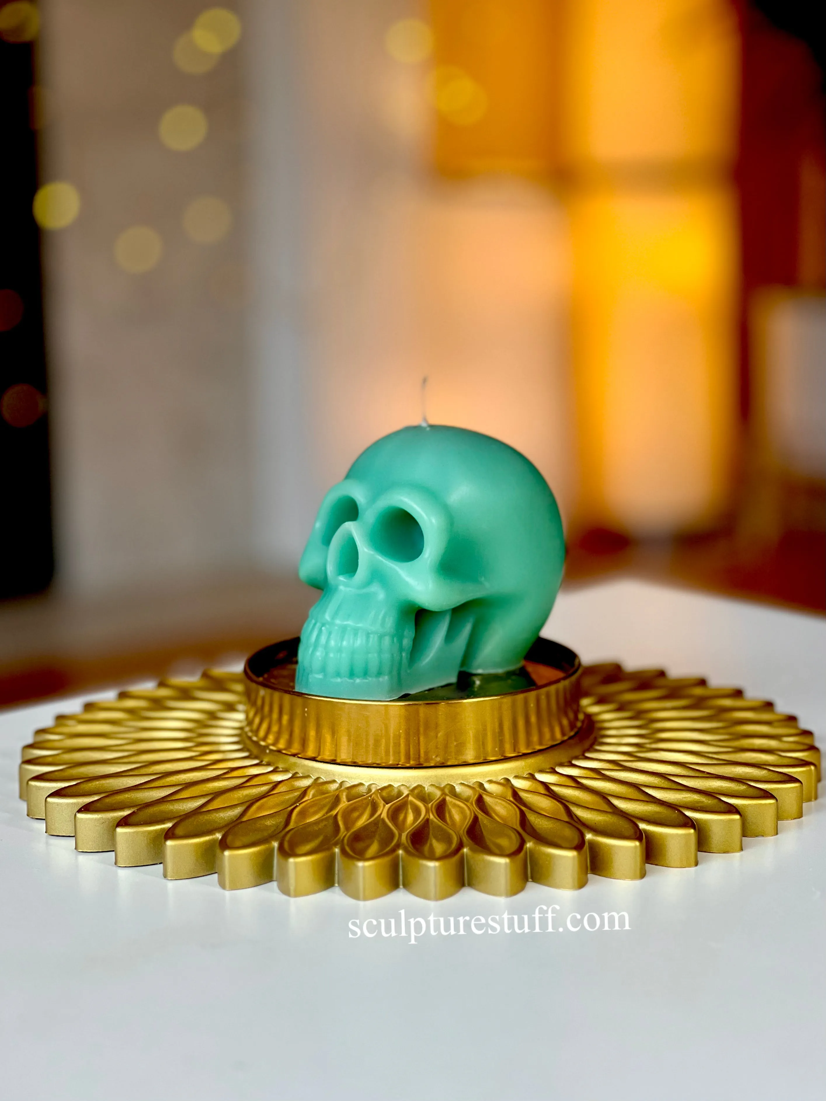 Skull Soy Wax  Candle,  Gothic Skull Candle, Unique Design, Spooky Halloween Decor, Dark Aesthetic Home Accessory, Alternative Candle Gift, Creepy Wax Sculpture, Unusual Home Decor, Gothic Gift Idea, Intricate Skull Detail, Handcrafted Candle Art