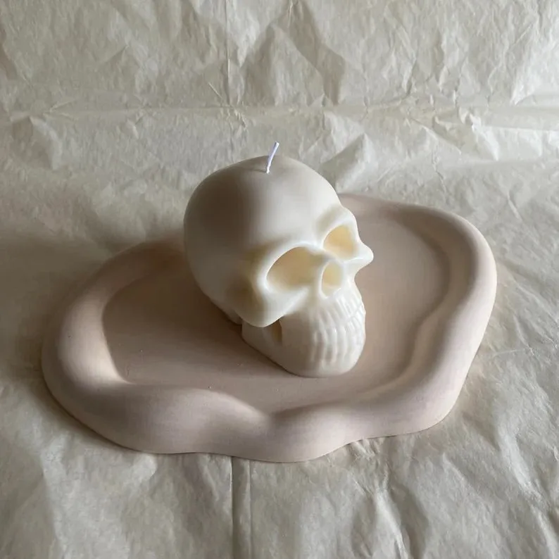 Skull Soy Wax  Candle,  Gothic Skull Candle, Unique Design, Spooky Halloween Decor, Dark Aesthetic Home Accessory, Alternative Candle Gift, Creepy Wax Sculpture, Unusual Home Decor, Gothic Gift Idea, Intricate Skull Detail, Handcrafted Candle Art