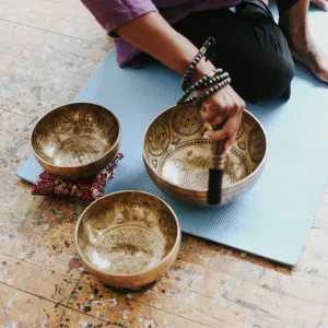 Universal Truth Singing Bowl Set