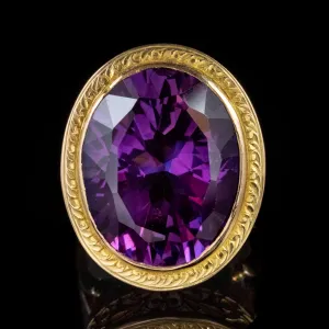 Vintage 18Ct Gold Large Corundum Ring